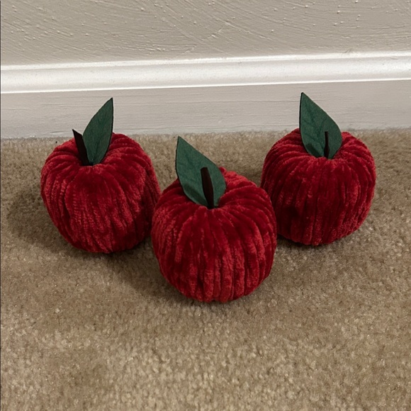 Other - LAST SET! Red Velvet-like Apple Decor Set